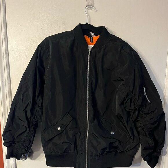 H&M Jackets & Blazers - H&M Divided Women's Black Padded Oversized Bomber Jacket XS NWT